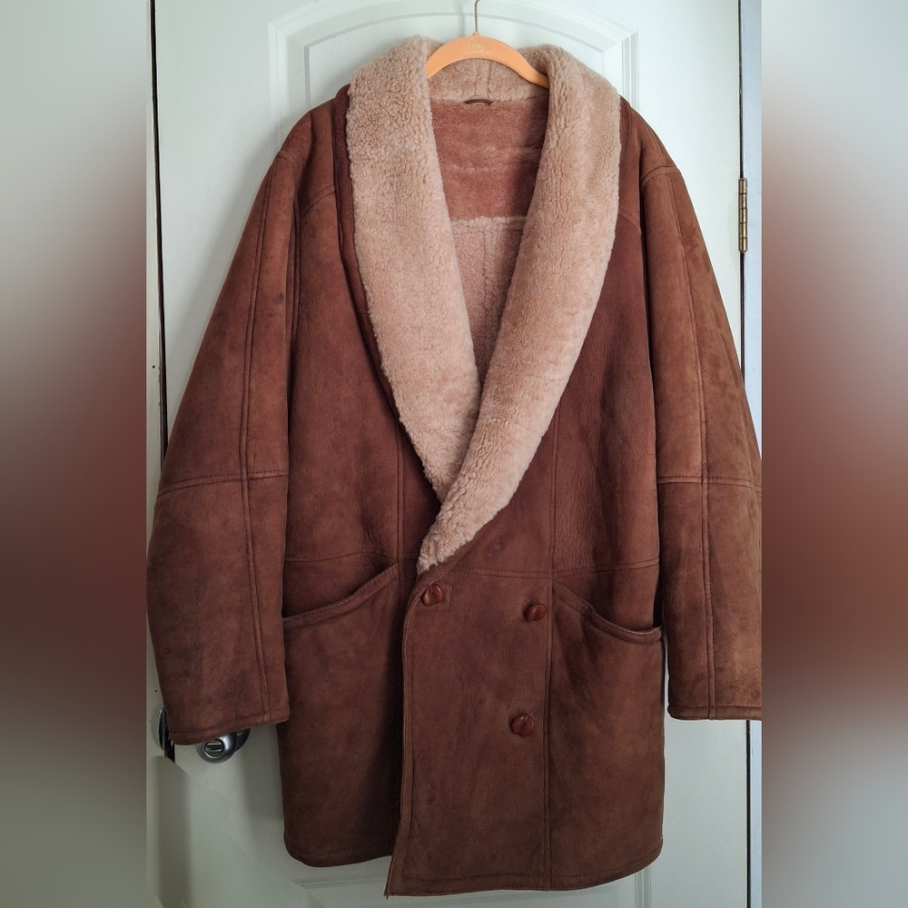 Hide society canada genuine sheepskin coat sz 10 has stains Chocolate Brown